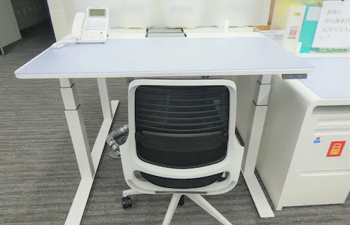 大阪支社の椅子調整機能